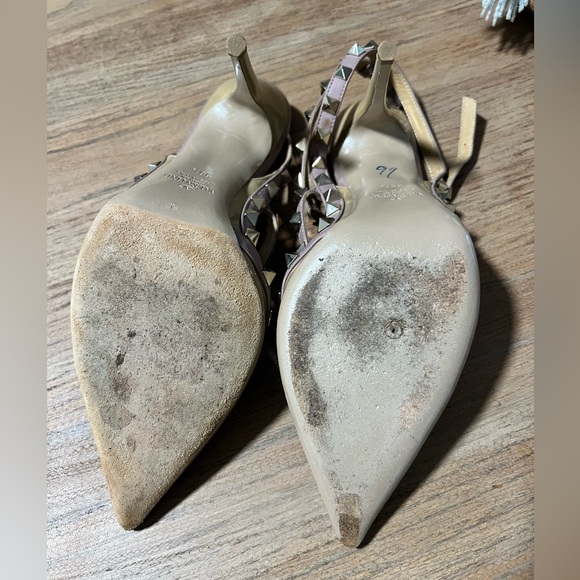 Valentino Rockstud Heels - Picture 4 of 5